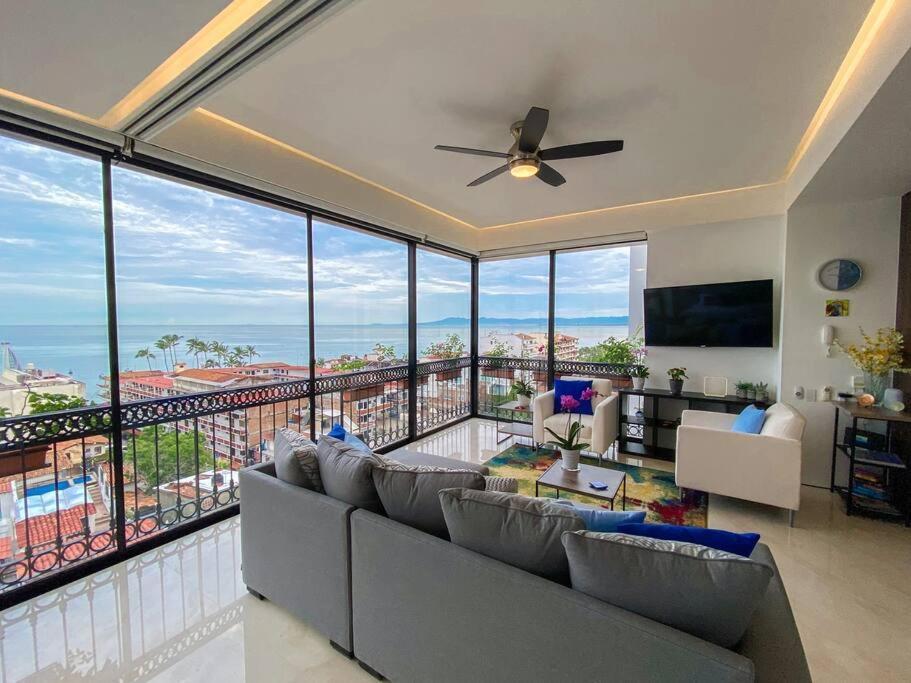 Luxury Oceanview Modern Condo プエルトバラータ エクステリア 写真