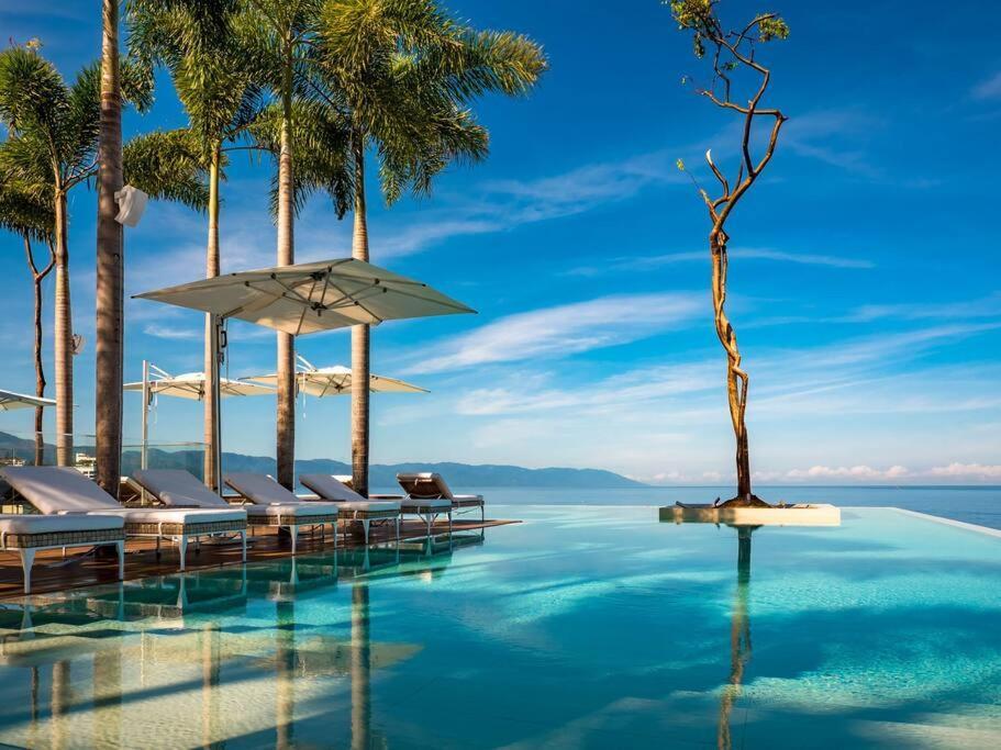 Luxury Oceanview Modern Condo プエルトバラータ エクステリア 写真